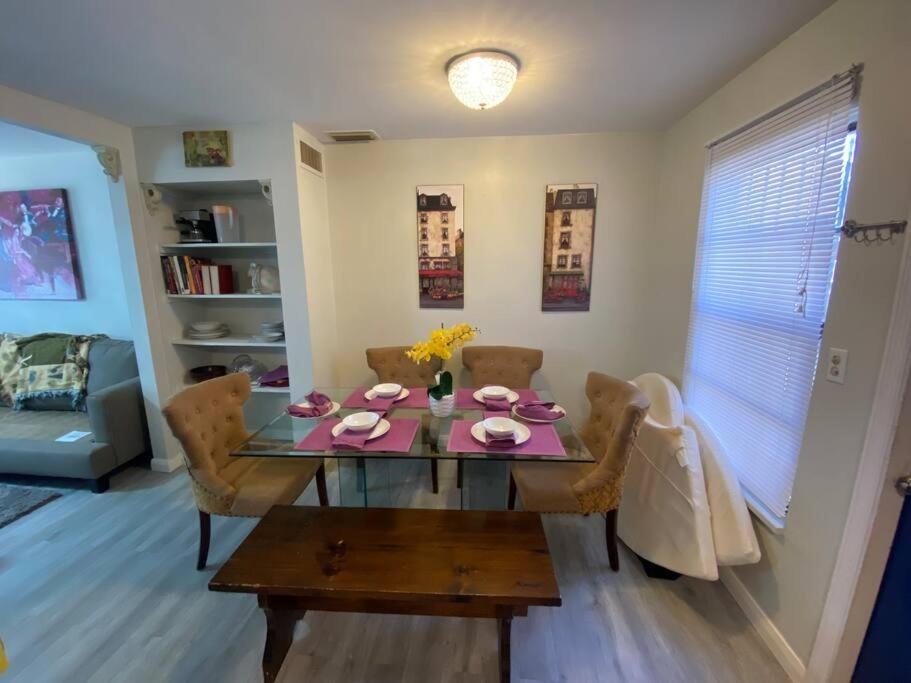 Private Townhouse With Courtyard And Covered Patio West Palm Beach Eksteriør bilde