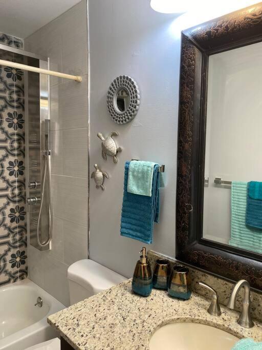 Private Townhouse With Courtyard And Covered Patio West Palm Beach Eksteriør bilde