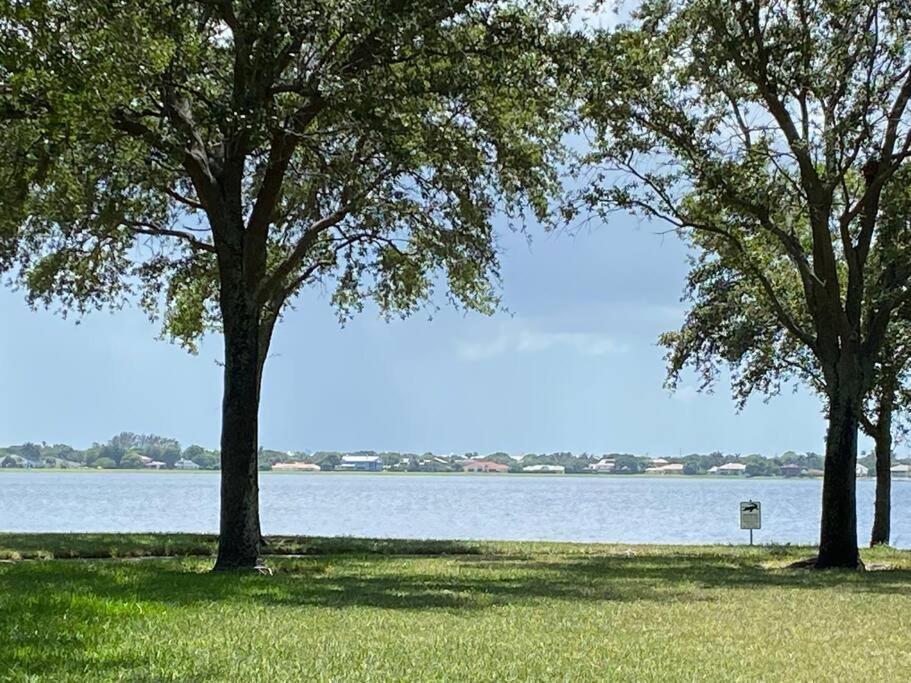 Private Townhouse With Courtyard And Covered Patio West Palm Beach Eksteriør bilde
